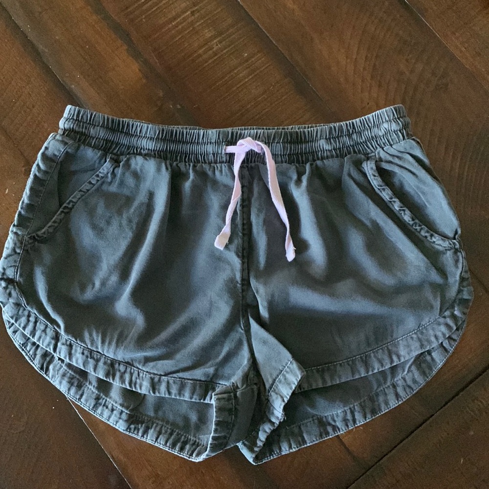 Juniors Billabong Shorts.  Size M